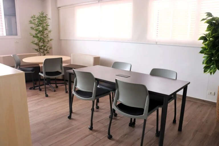 Sala-Ensino-Medio2-768x512